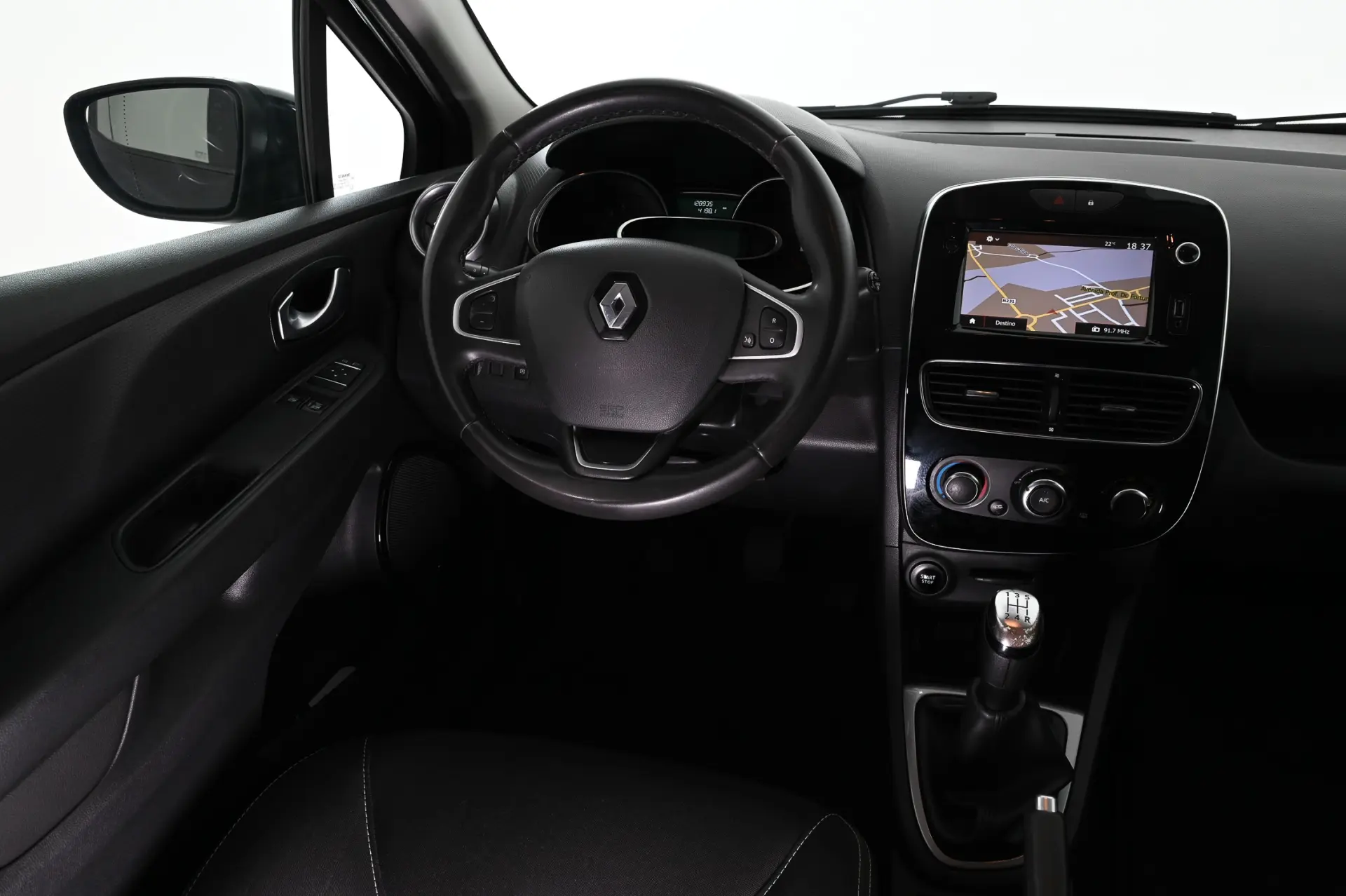 Renault Clio Sport Tourer 0.9 TCE Limited 13
