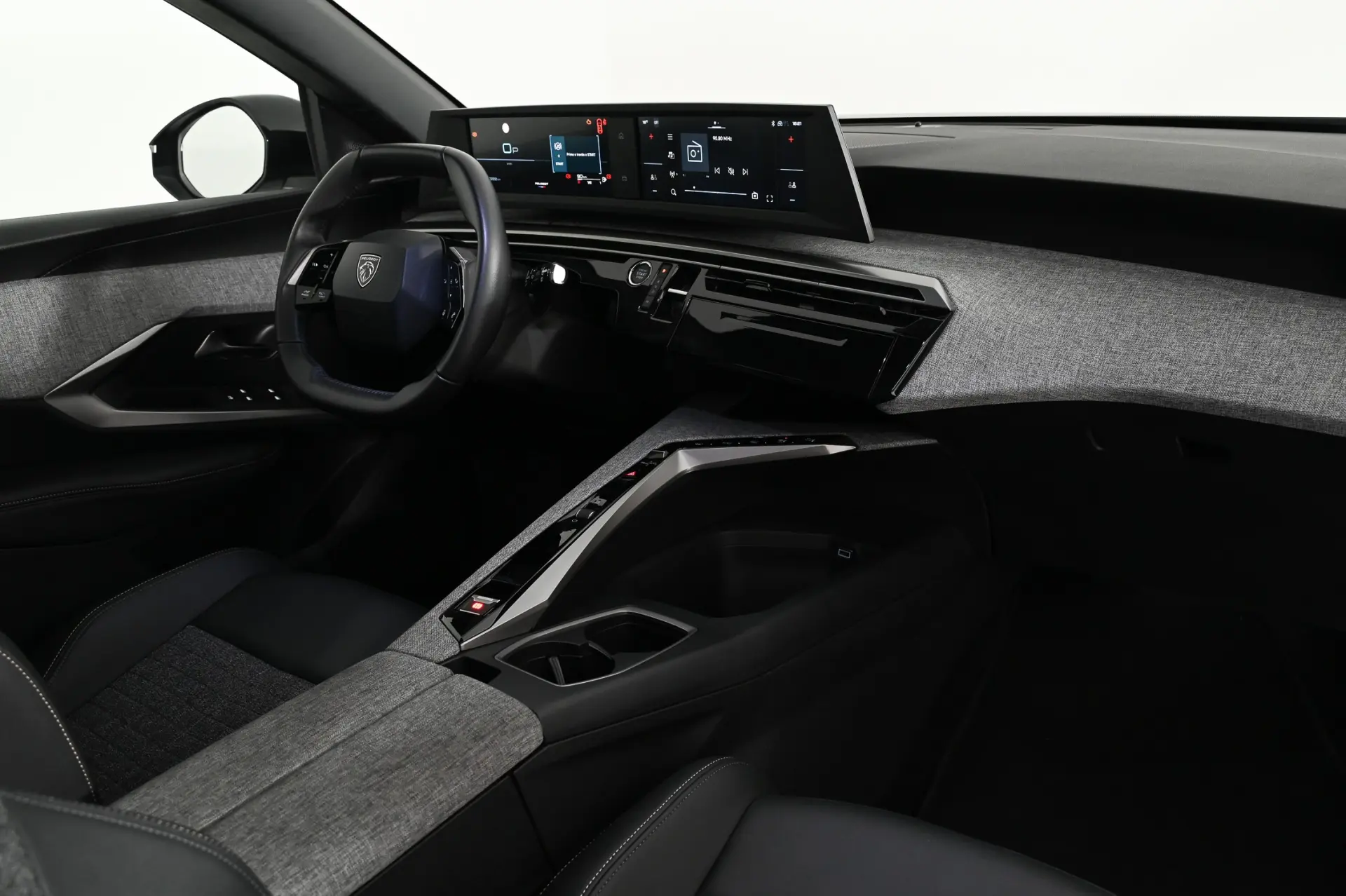 Peugeot 5008 1.2 Hybrid Allure Pack e-DCS6 18