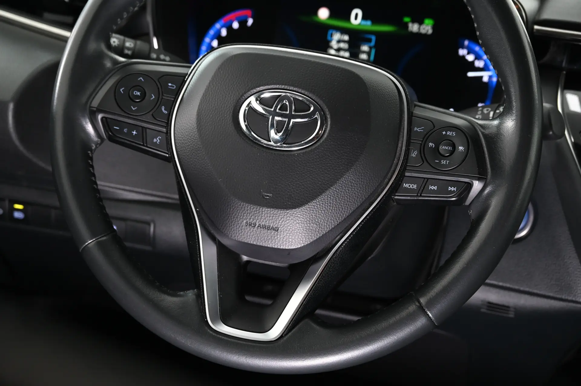Toyota Corolla 1.8 Hybrid Comfort 13
