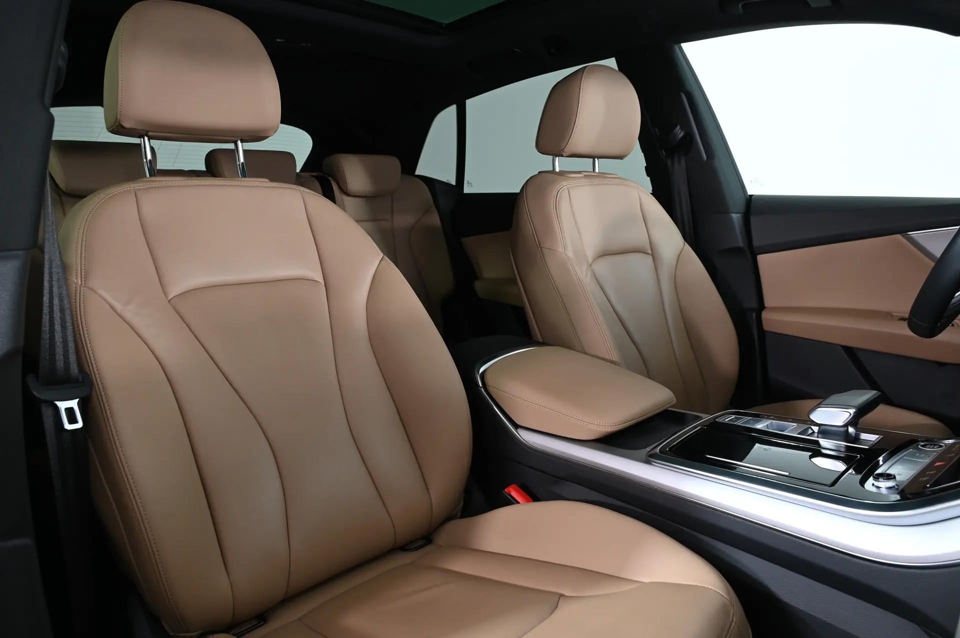 Audi Q8 55 TFSIe quattro Tiptronic 4