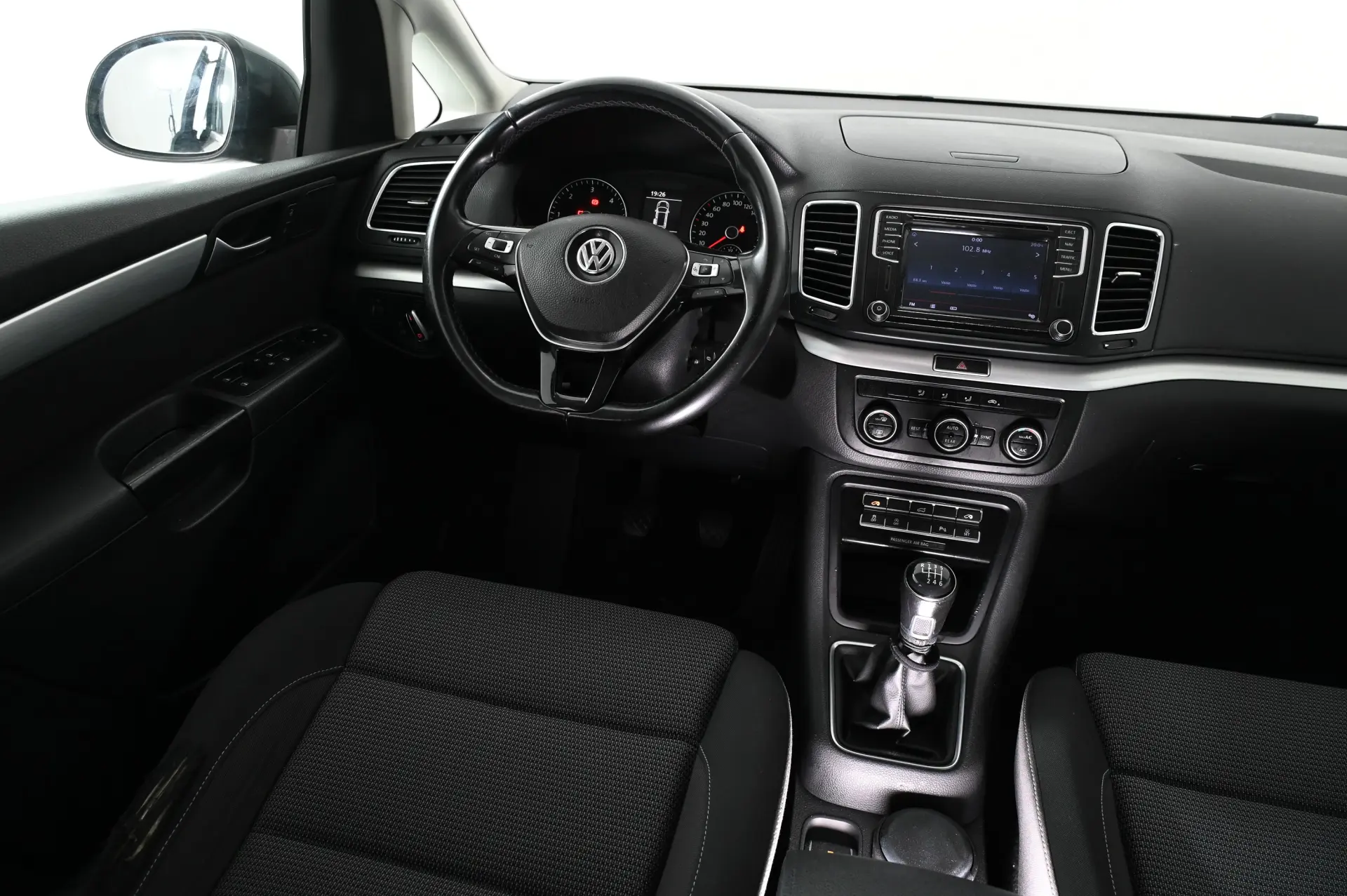 Volkswagen Sharan 2.0 TDI Confortline 13