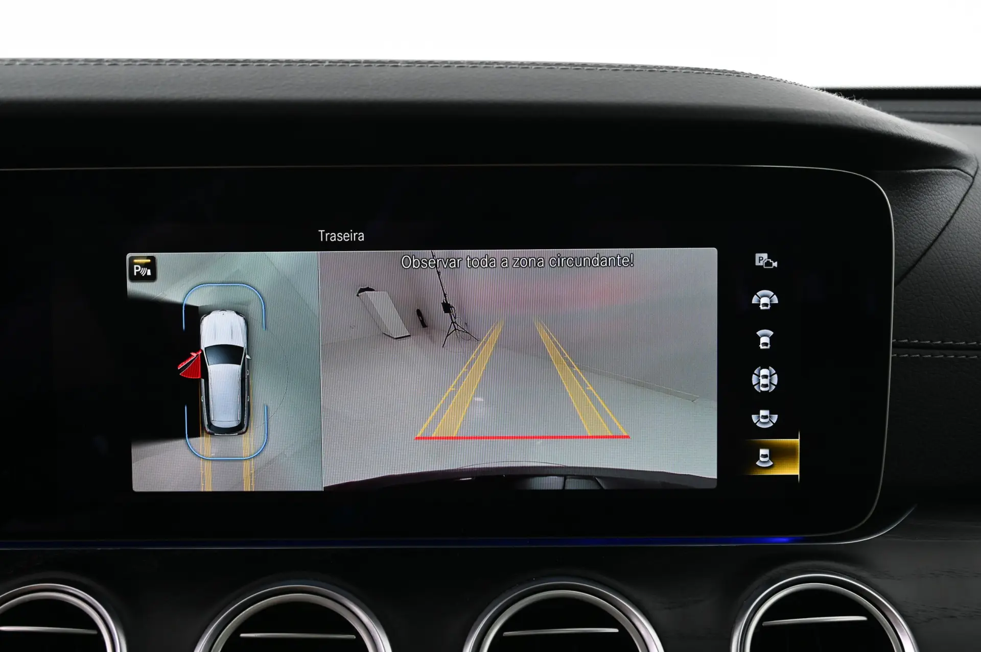 Mercedes-Benz E 220 d 4-Matic All Terrain Avantgarde 17