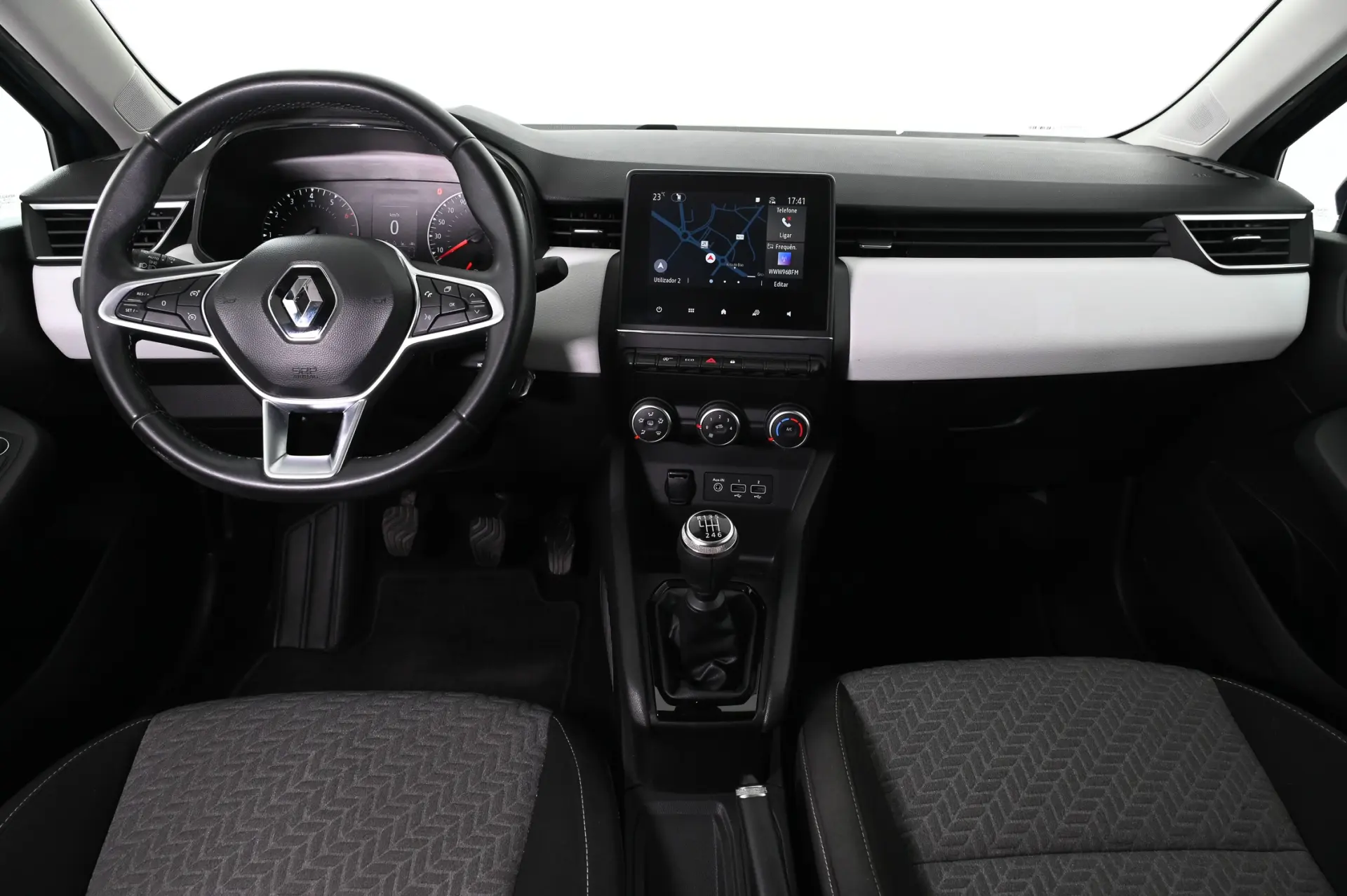 Renault Clio 1.0 TCe Intens 3