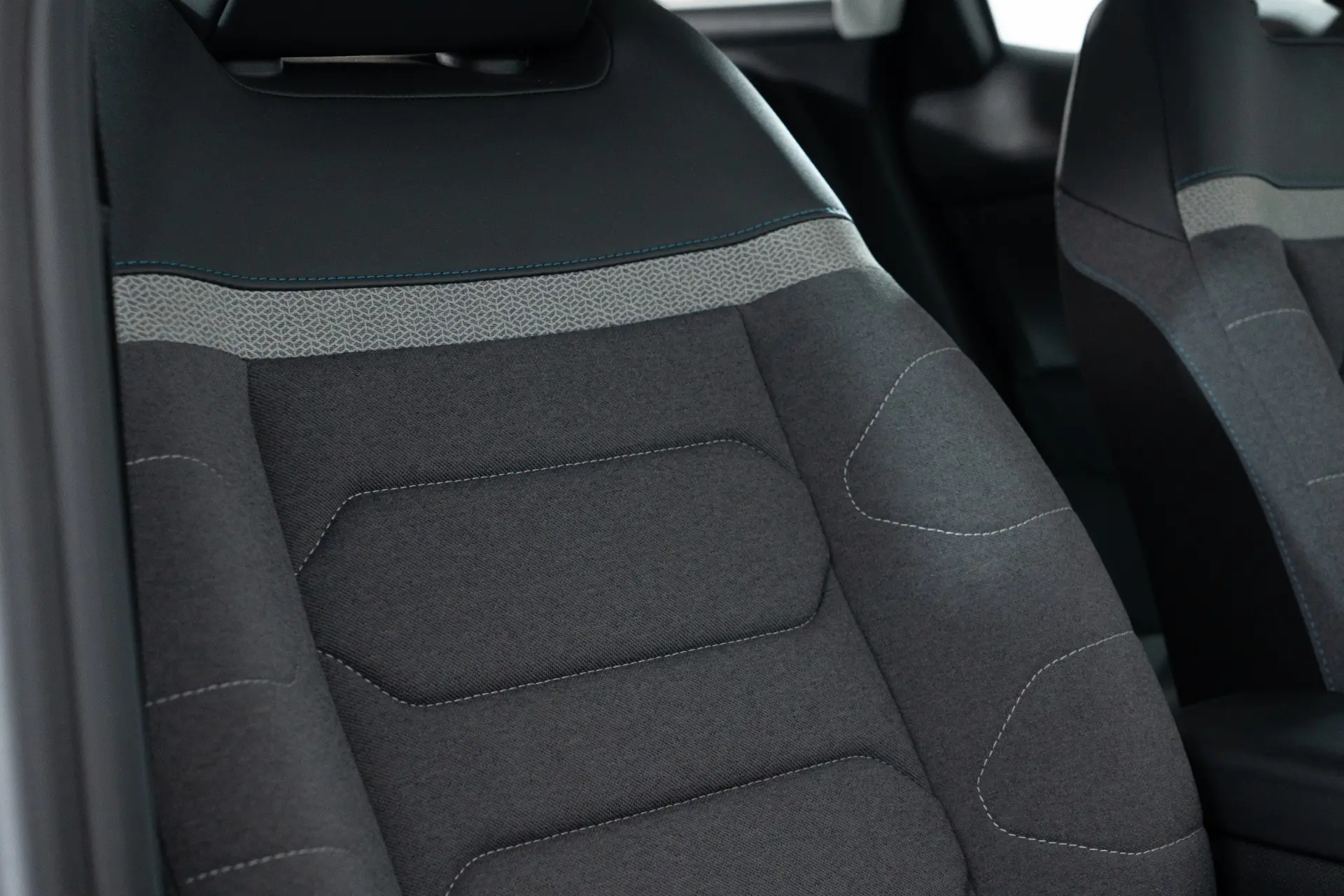 Citroen e-C4 50 kWh Autonomia Conforto Plus 27