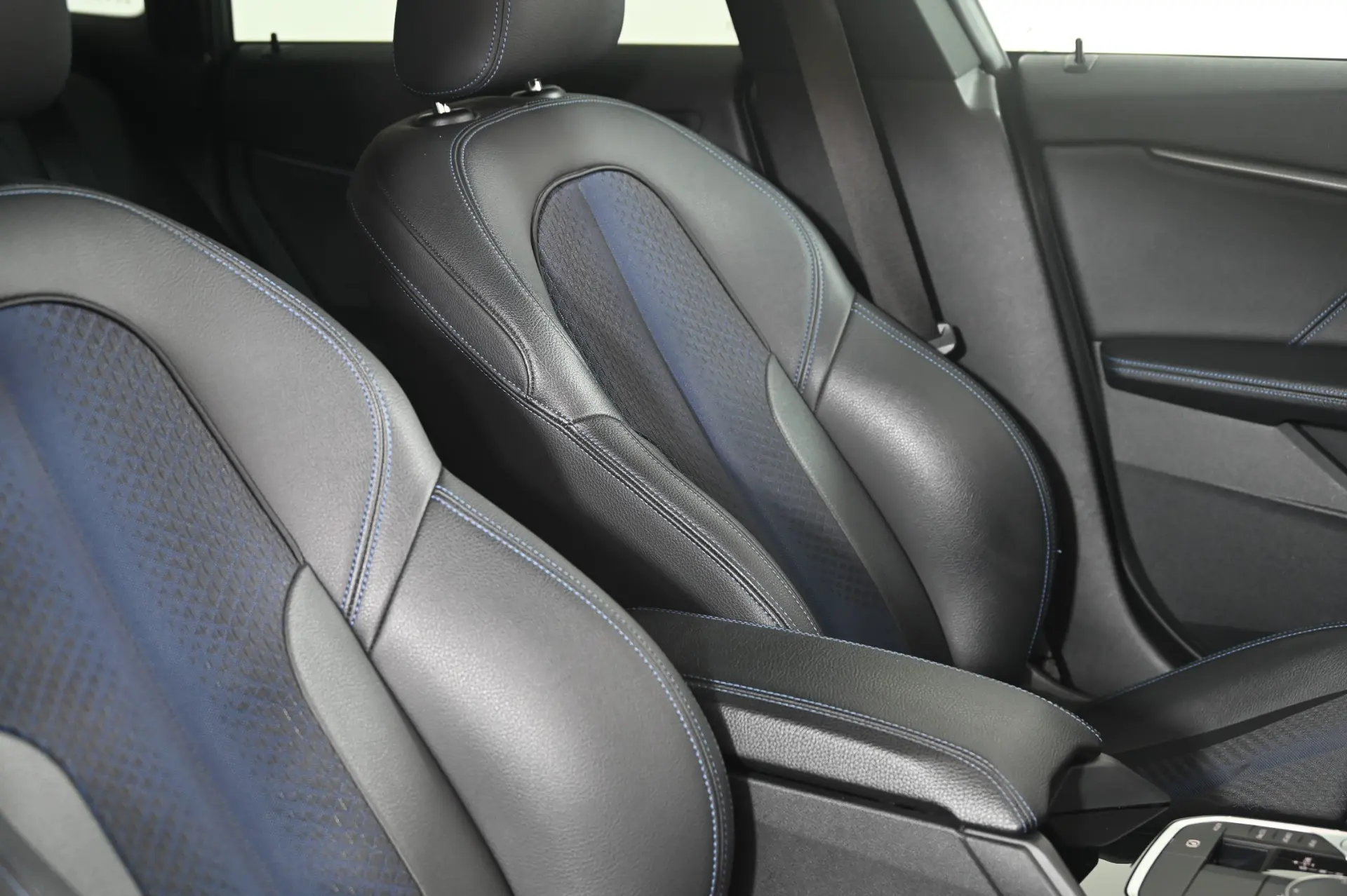 BMW 216 Gran Coupé d Pack Desportivo M 26