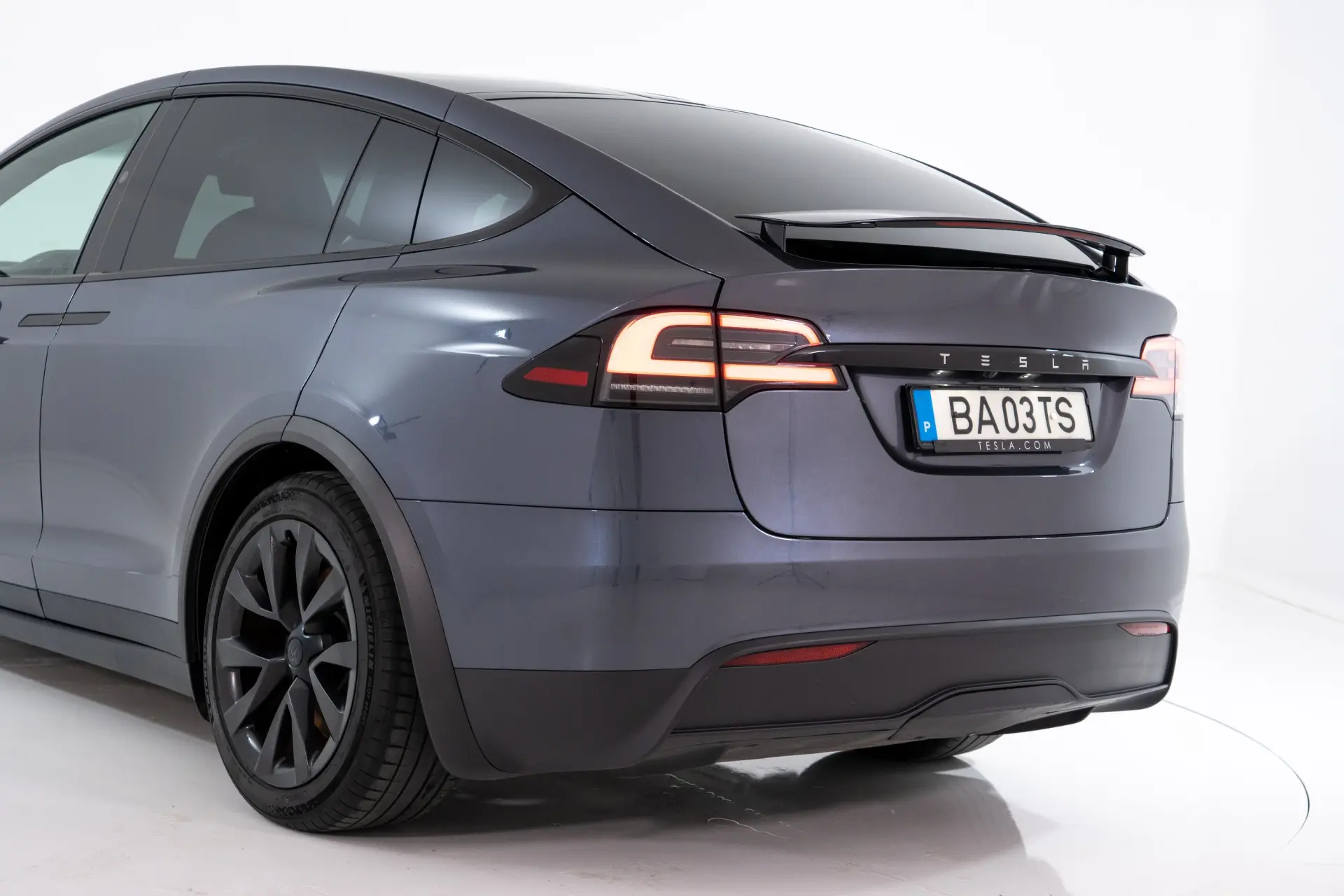 Tesla Model X Long Range AWD 17