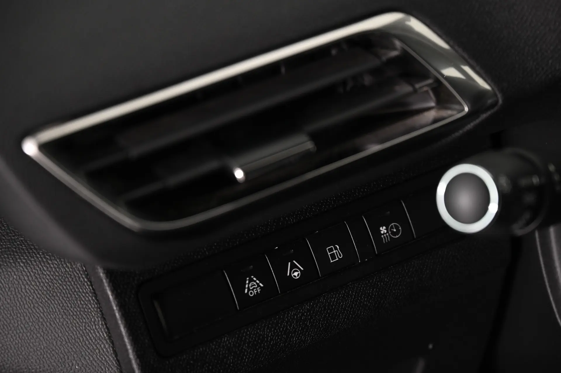 Peugeot 3008 1.6 Hybrid GT e-EAT8 21