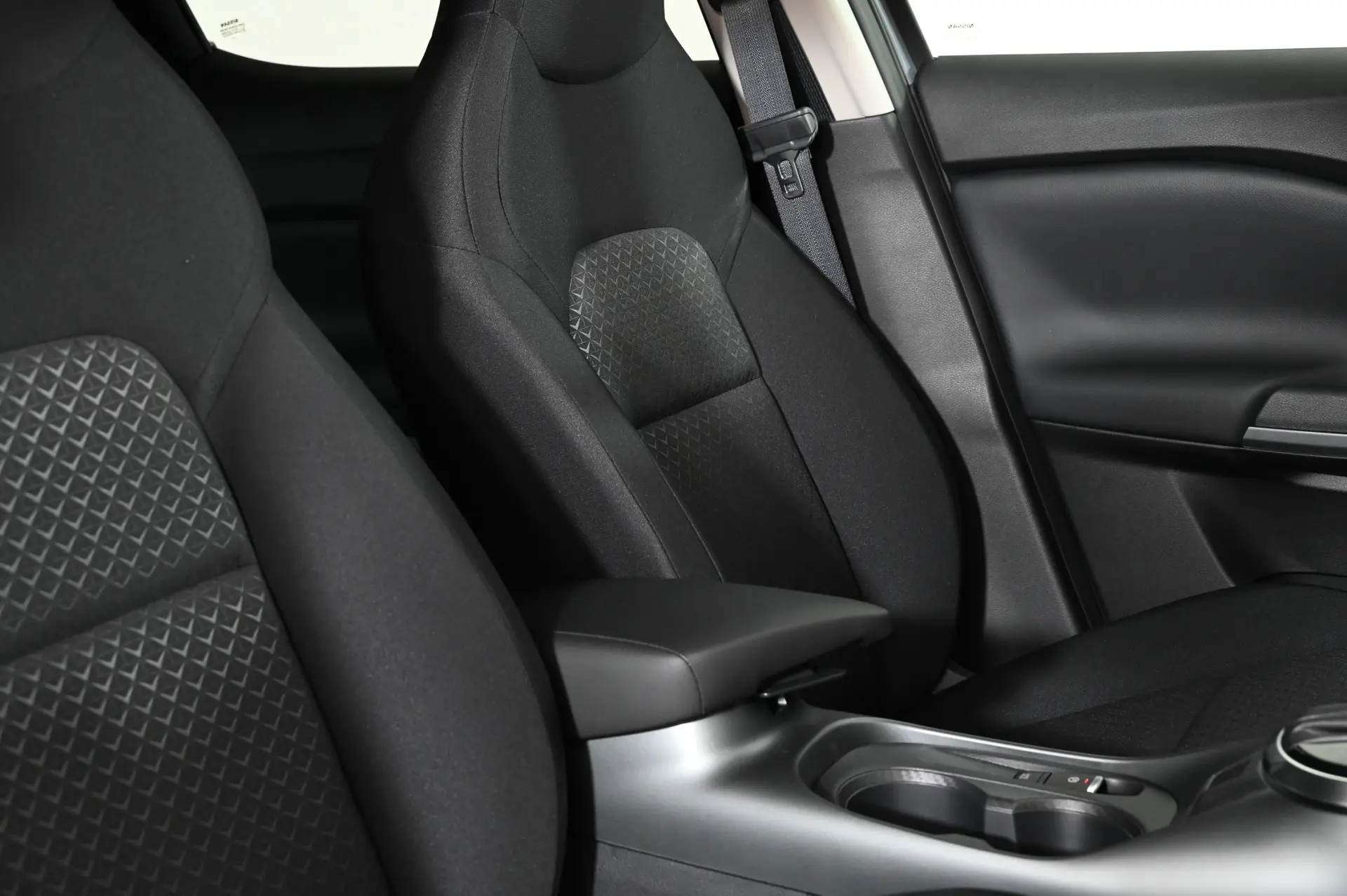 Nissan Juke 1.0 DIG-T N-Connecta DCT 26