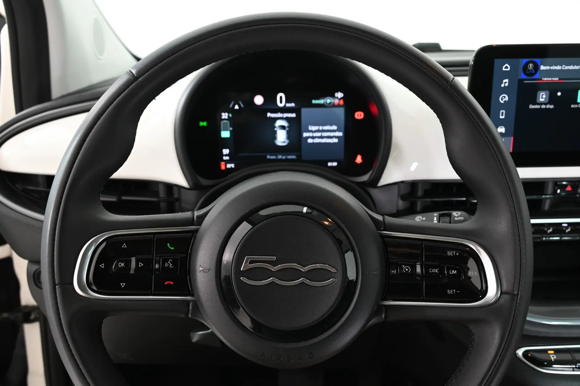 Fiat 500e C Icon 16
