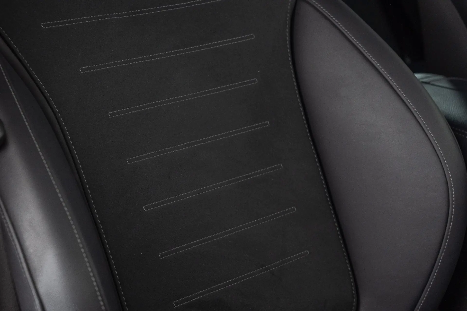 Mercedes-Benz C 300 e AMG Line 22