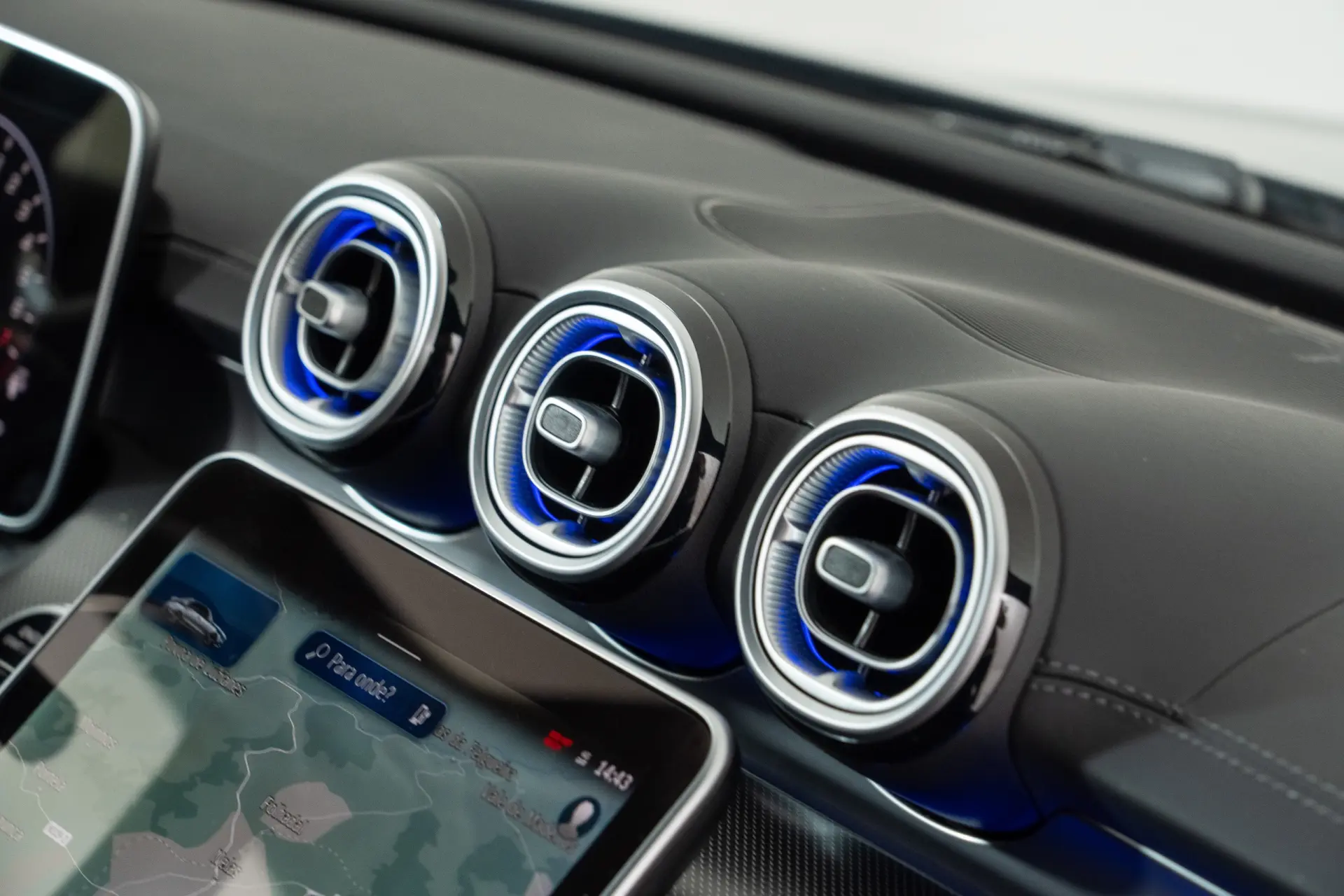 Mercedes-Benz C 300 e AMG Line 26