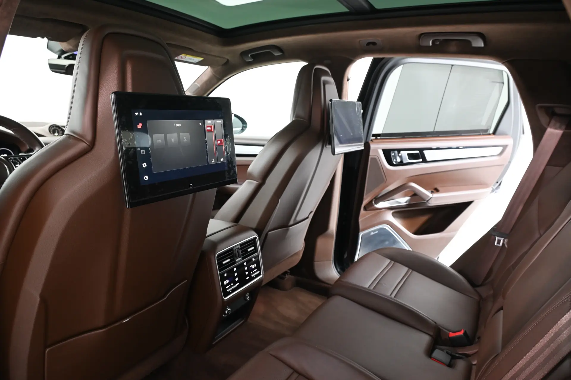 Porsche Cayenne Turbo S E-Hybrid 27