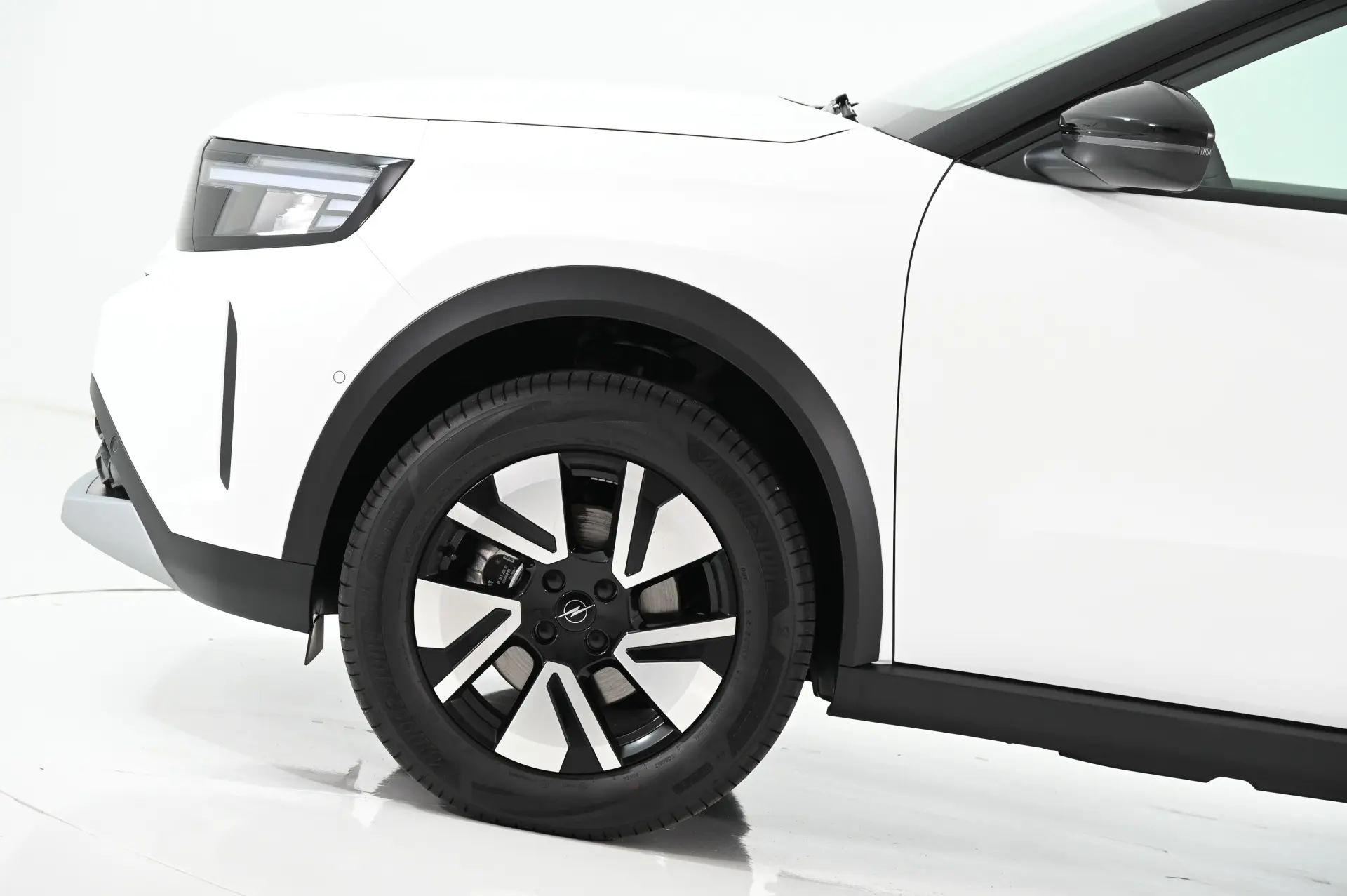 Opel Frontera 1.2 Hybrid GS eDCT 13