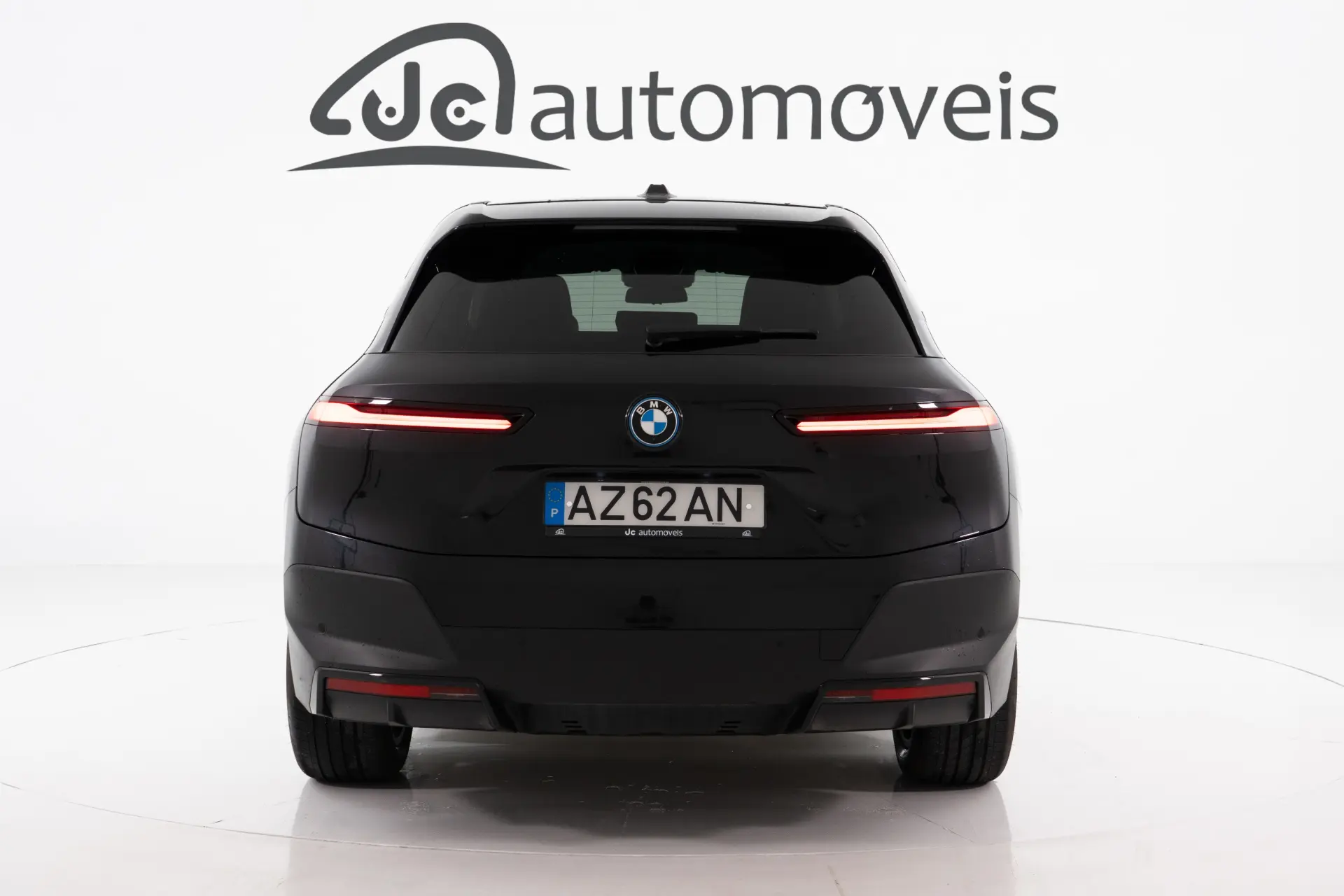 BMW iX xDrive 40 8