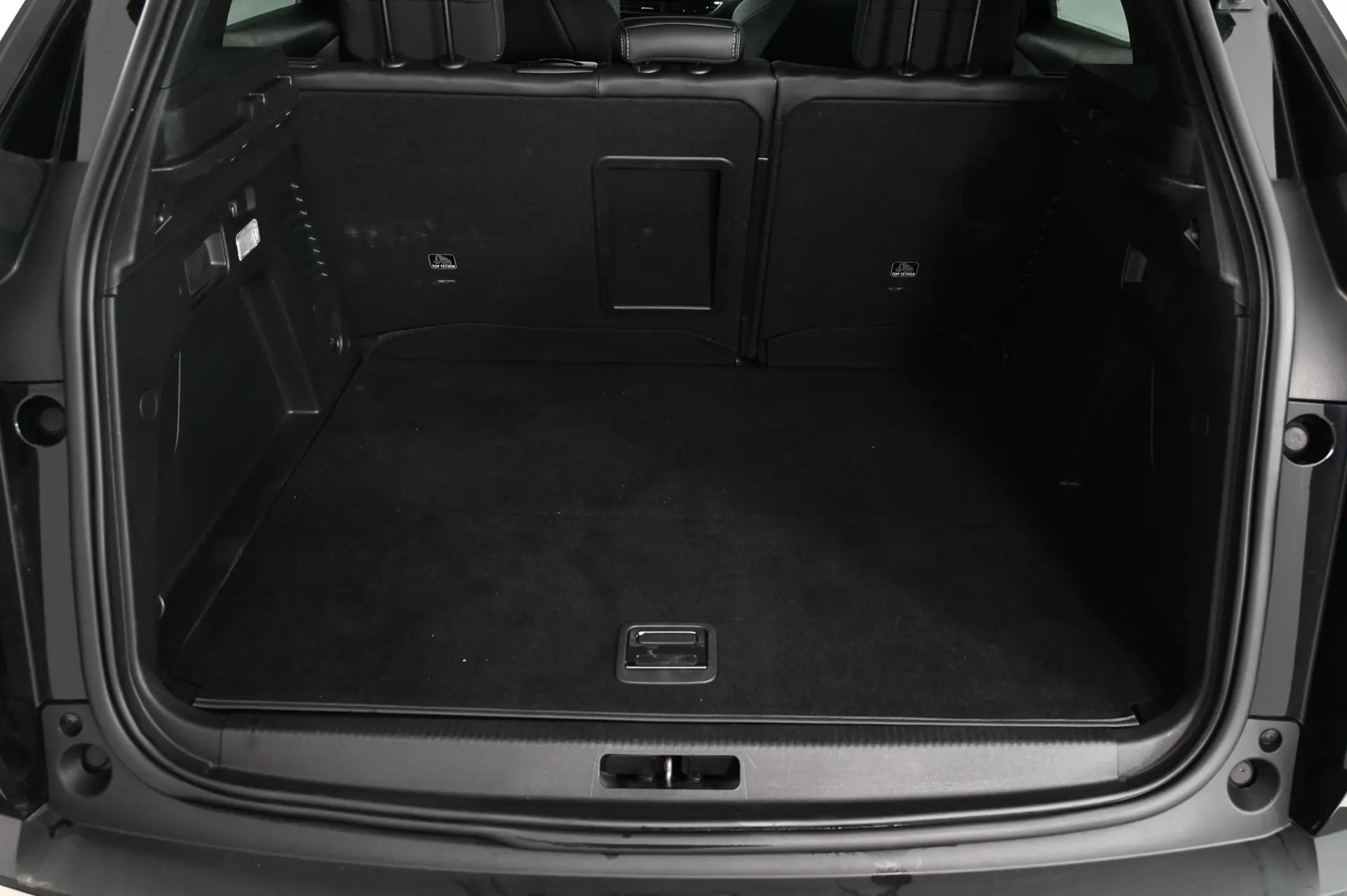 Peugeot 3008 1.6 Hybrid GT e-EAT8 9