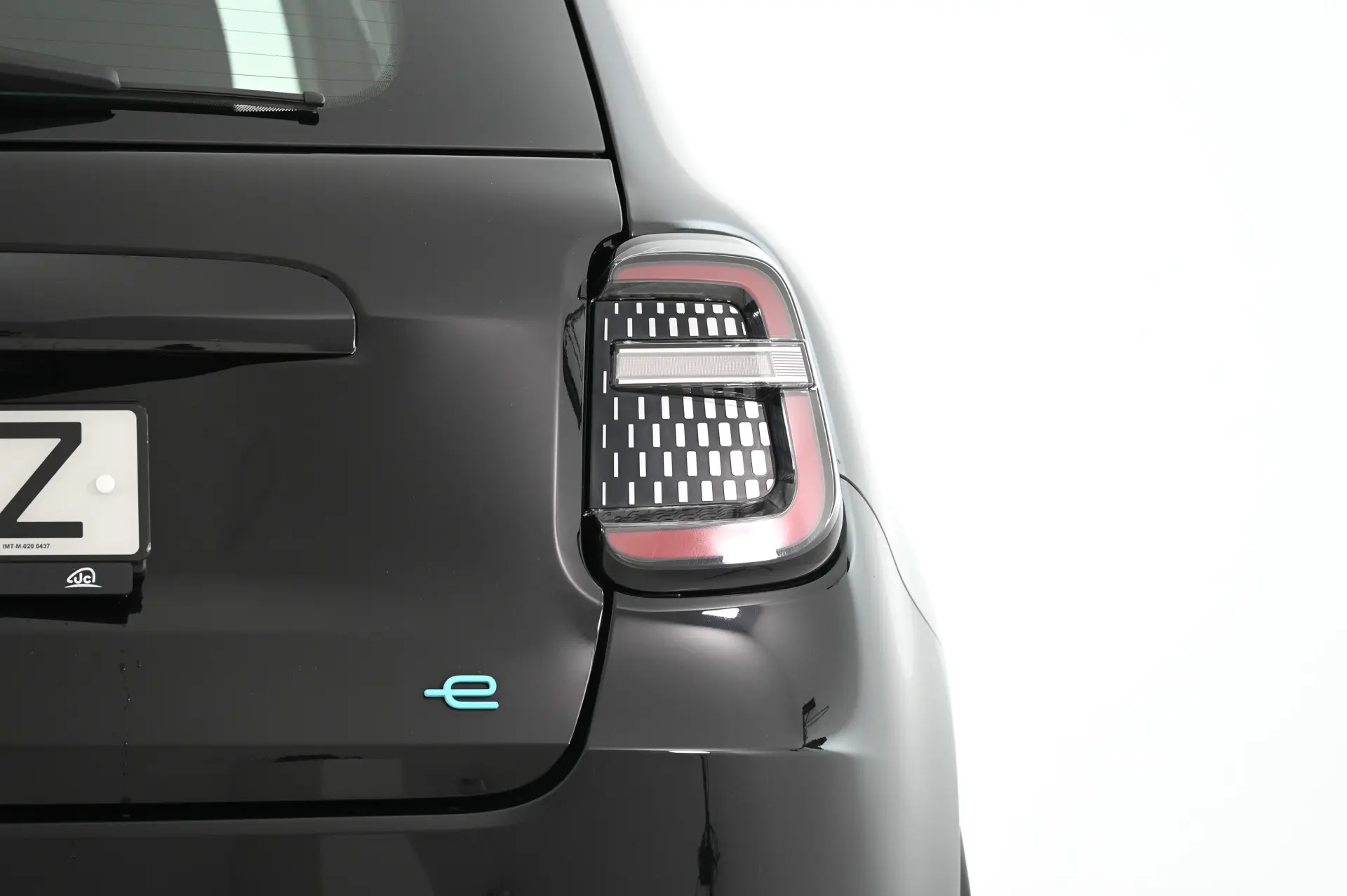 Fiat 600e 54 kWh (RED) 10
