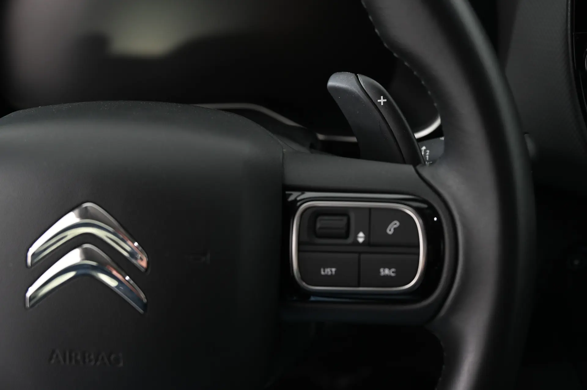 Citroen C5 Aircross 1.6 Hybrid Shine e-EAT8 19