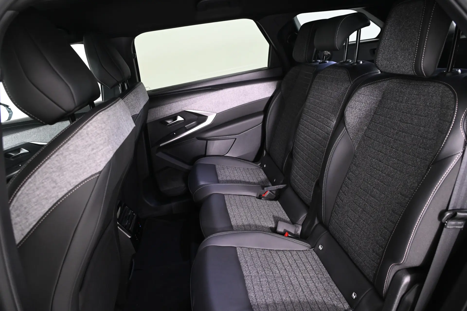 Peugeot 5008 1.2 Hybrid Allure Pack e-DCS6 22