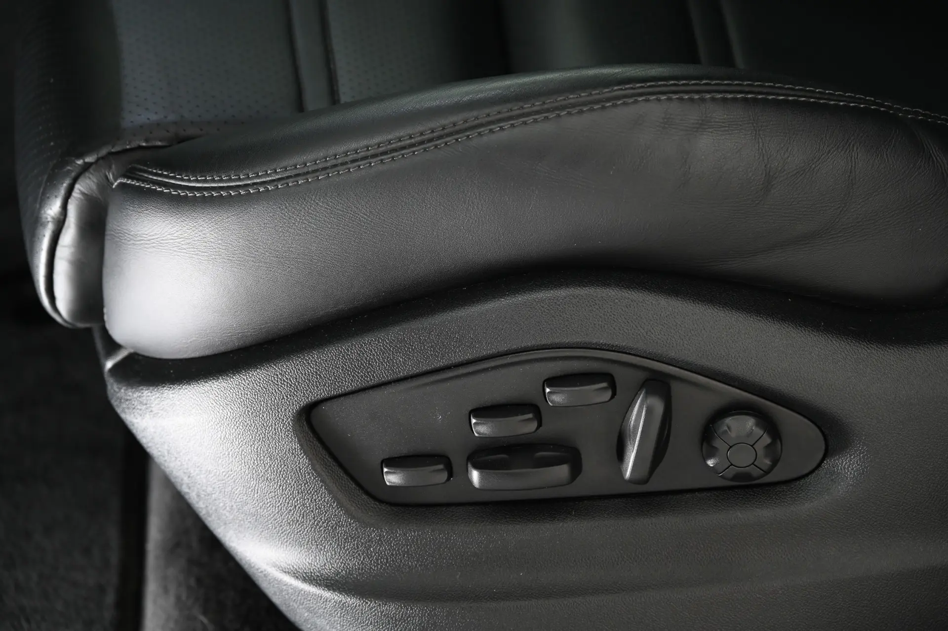 Porsche Cayenne S E-Hybrid Black Edition 21