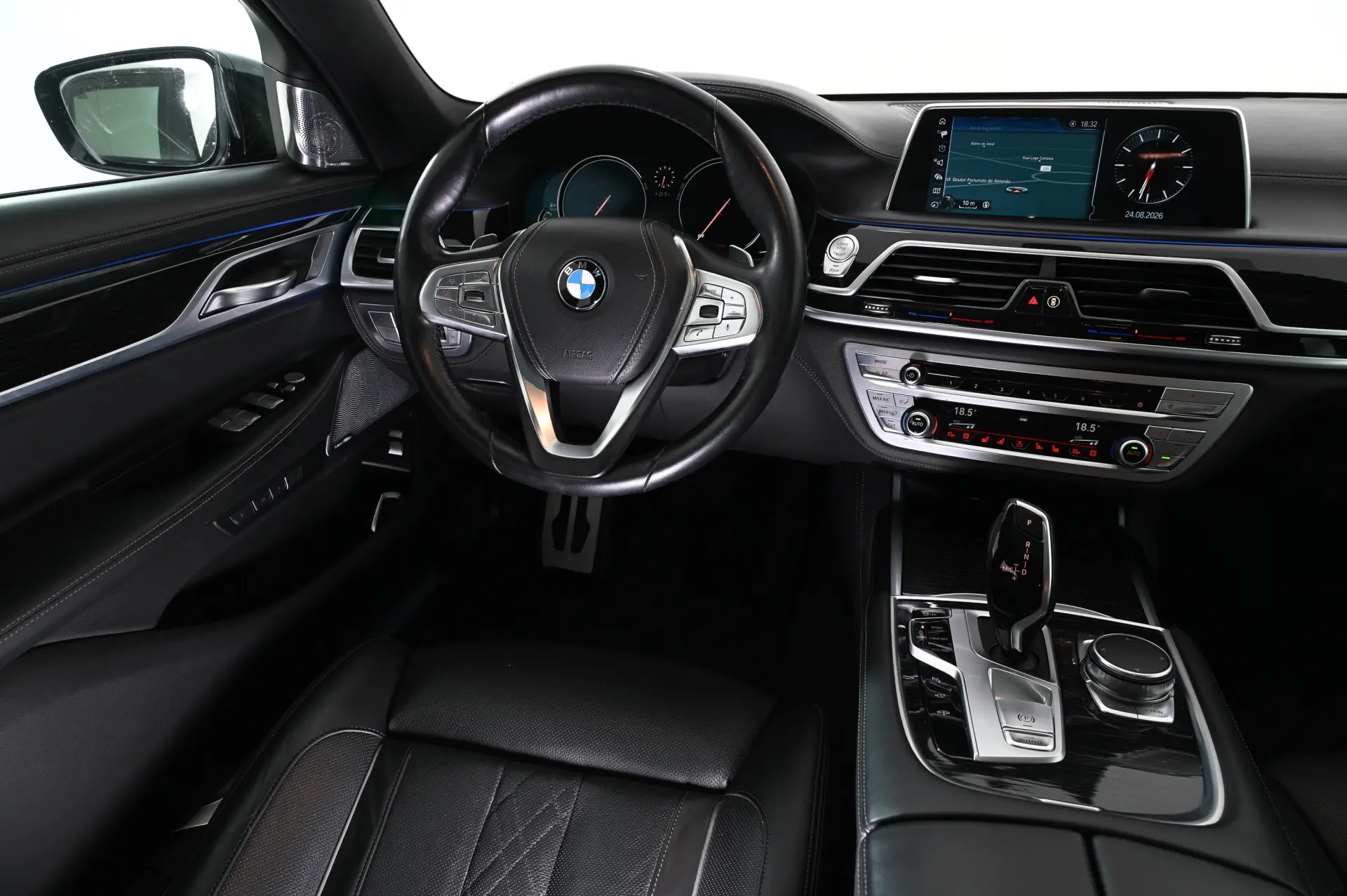 BMW 740 d xDrive Pack M Auto 13