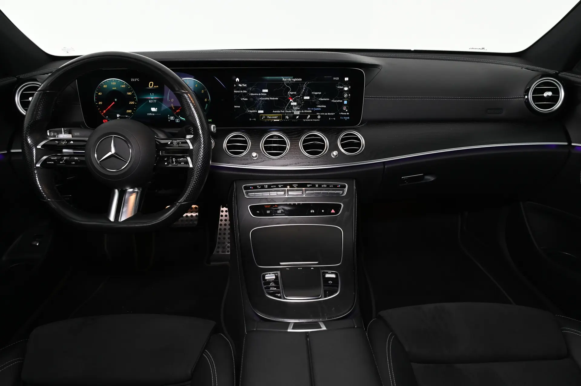Mercedes-Benz E 300 de AMG Line 3