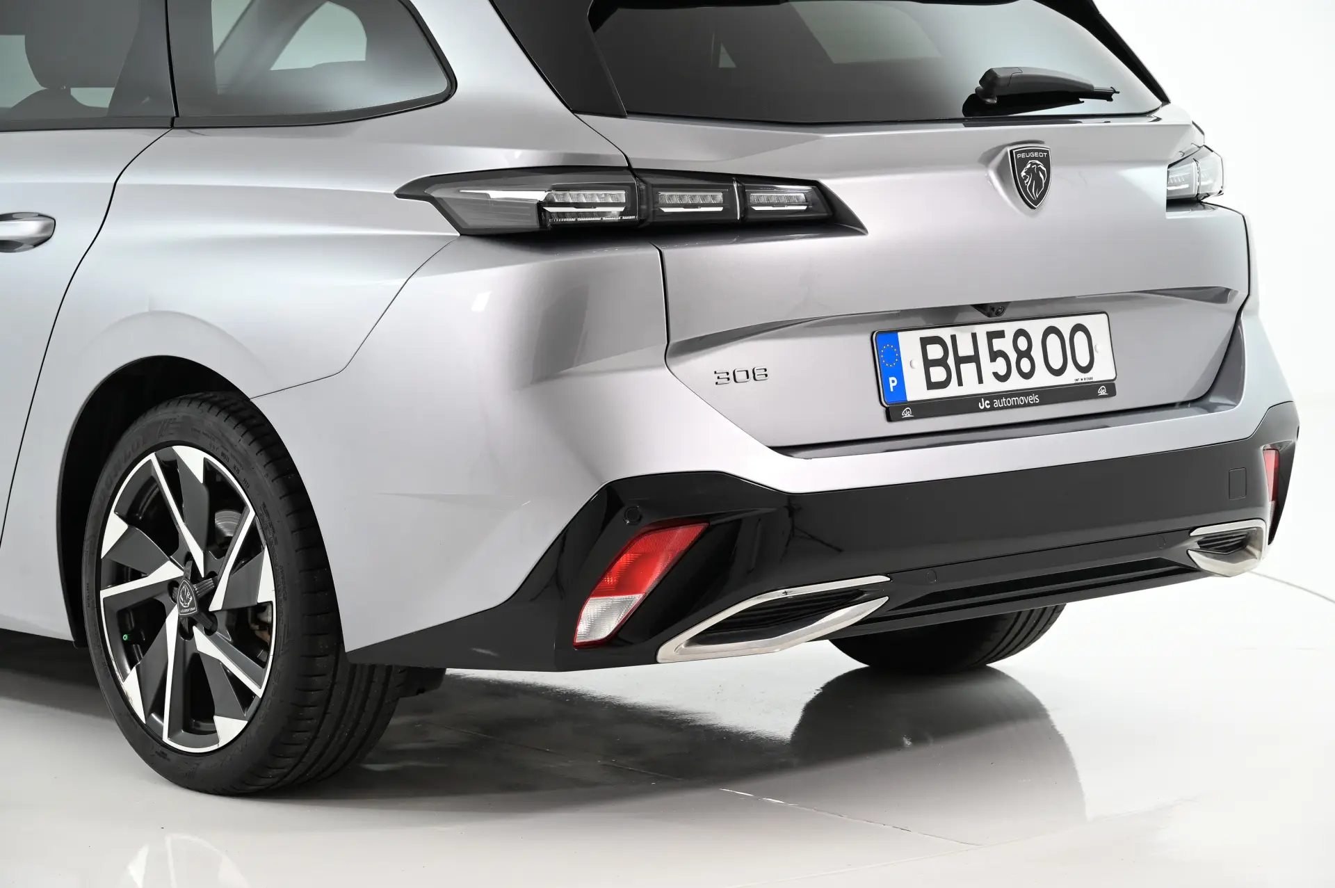 Peugeot 308 SW 1.2 PureTech Allure Pack EAT8 10