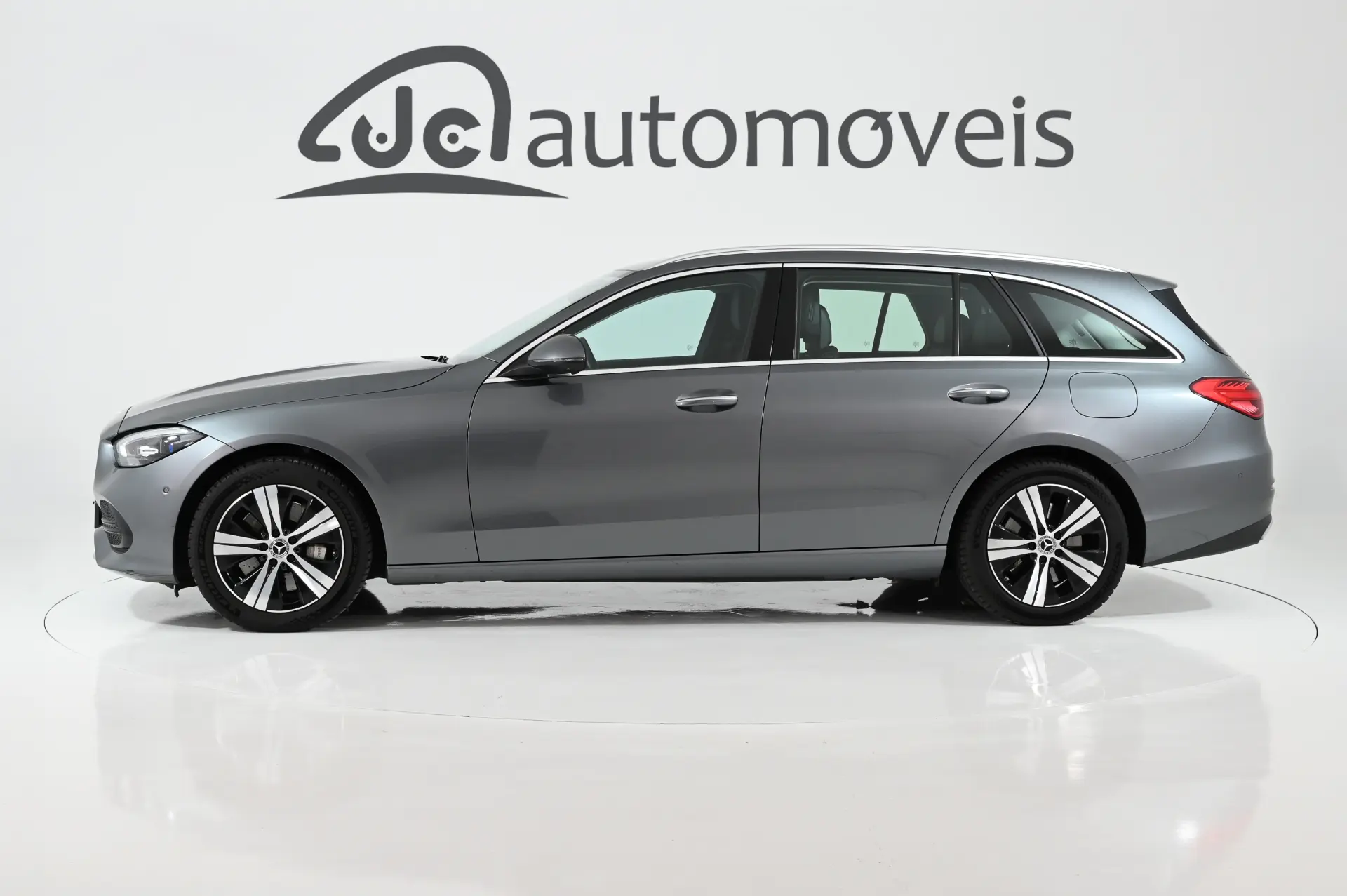 Mercedes-Benz C 300 e Avantgarde 7