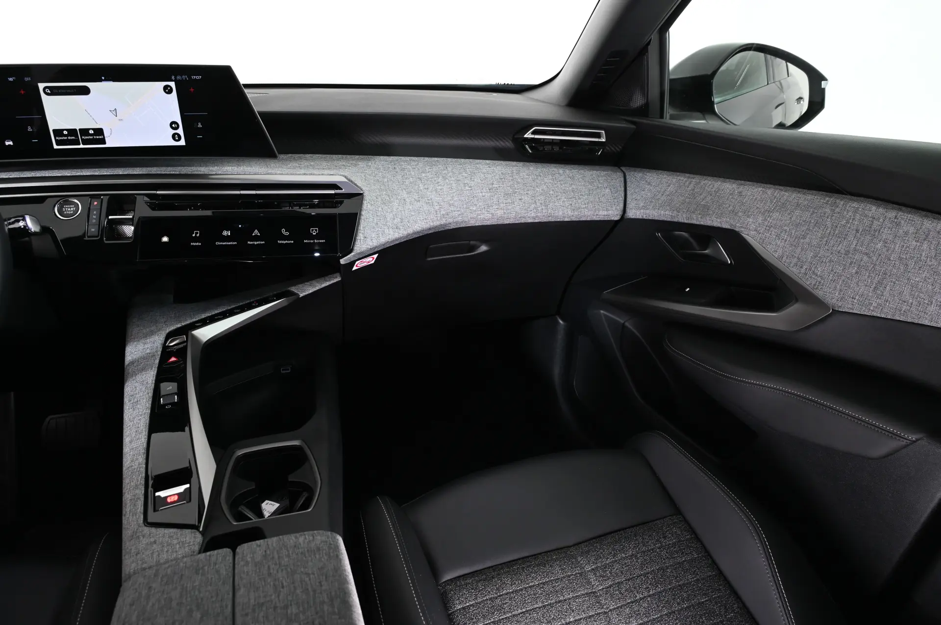Peugeot 3008 1.2 Hybrid Allure Pack e-DCS6 19
