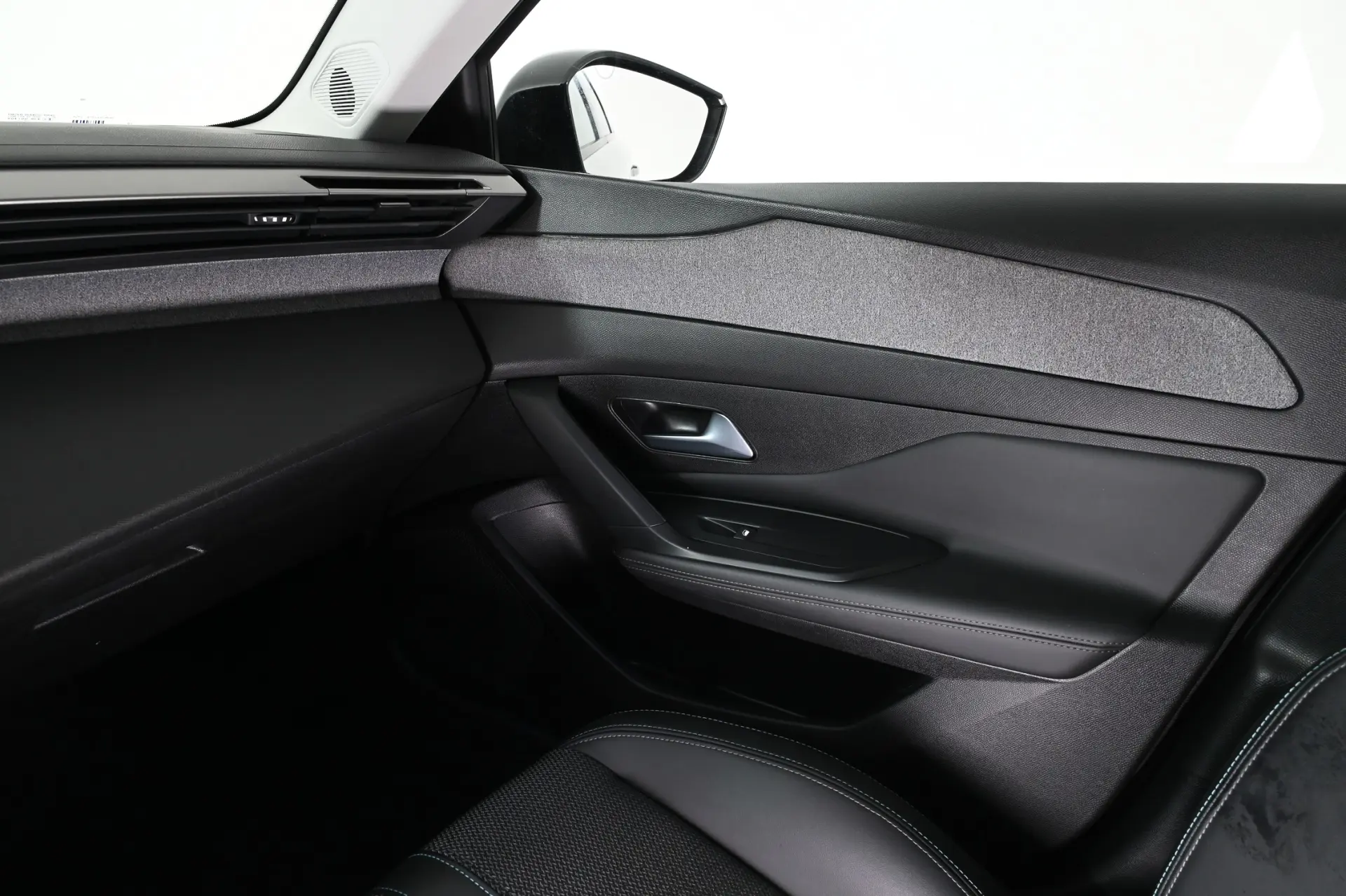 Peugeot 308 SW 1.6 Hybrid Allure Pack e-EAT8 26