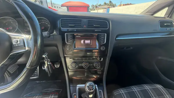 Volkswagen Golf 2.0 TDi GTD 25