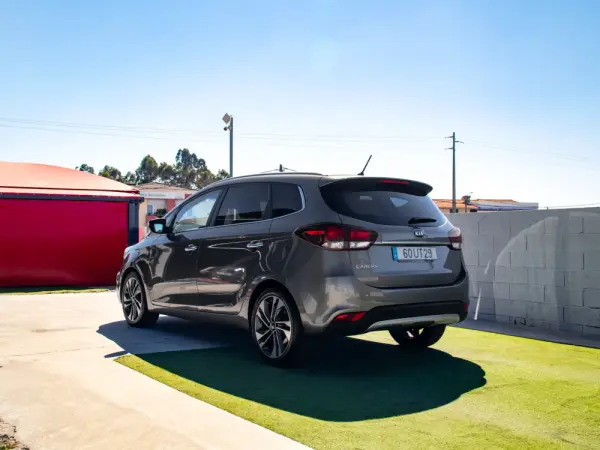 Kia Carens 1.7 CRDi ISG TX 11