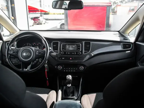 Kia Carens 1.7 CRDi ISG TX 22