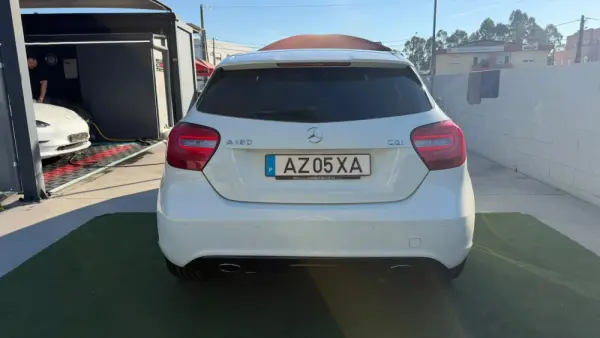 Mercedes-Benz A 180 d Urban 6