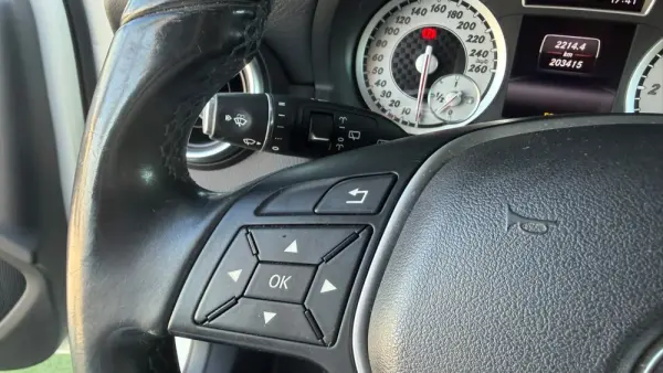 Mercedes-Benz A 180 d Urban 21
