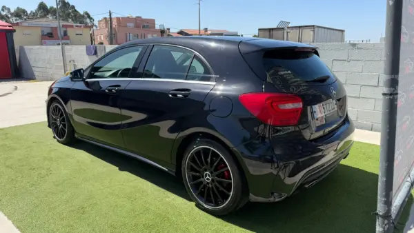 Mercedes-Benz A 200 CDi BlueEfficiency AMG Line 10