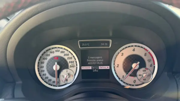 Mercedes-Benz A 200 CDi BlueEfficiency AMG Line 25