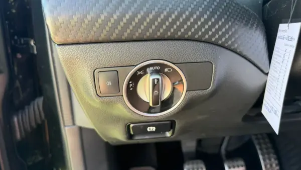 Mercedes-Benz A 200 CDi BlueEfficiency AMG Line 38