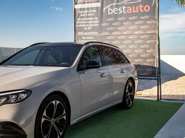 Mercedes-Benz E 300 de 3