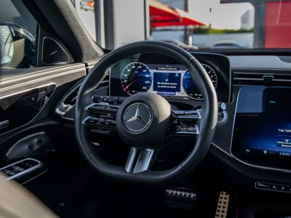 Mercedes-Benz E 300 de 21