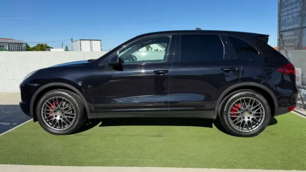 Porsche Cayenne Tiptronic 12
