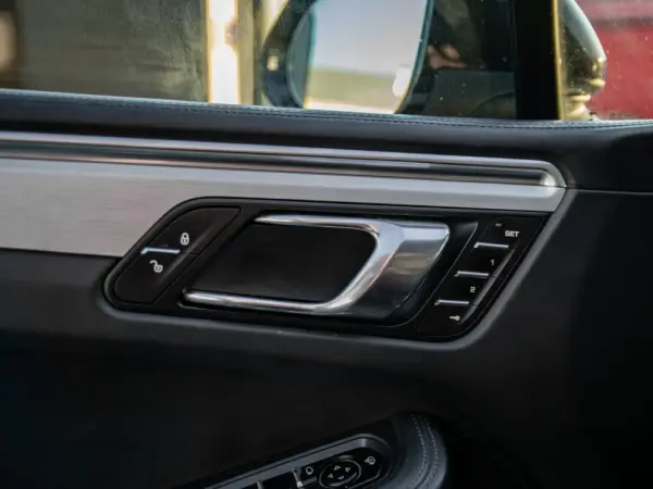 Porsche Macan S 30