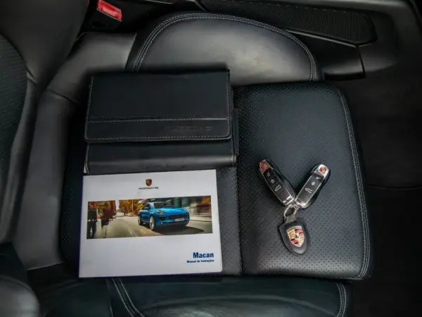 Porsche Macan S 32
