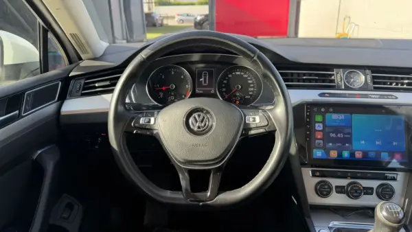 Volkswagen Passat Variant 1.6 TDI Highline 22