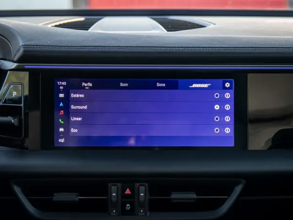 Porsche Macan Electric 30