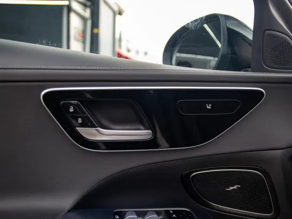 Mercedes-Benz C 300 e T 9G-TRONIC AMG Line 40