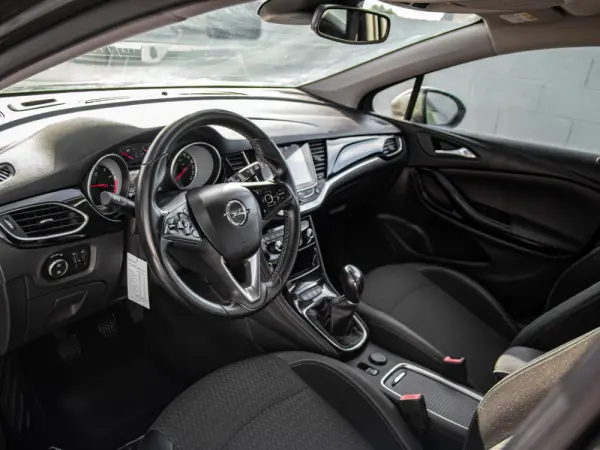 Opel Astra 1.0 Innovation S/S 14