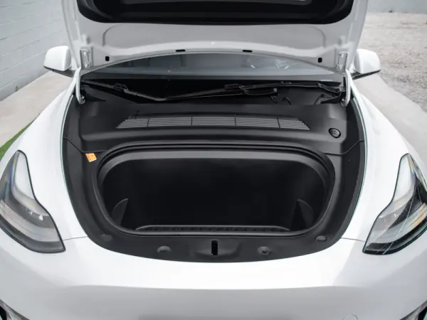 Tesla Model Y Long Range Tração Integral 34
