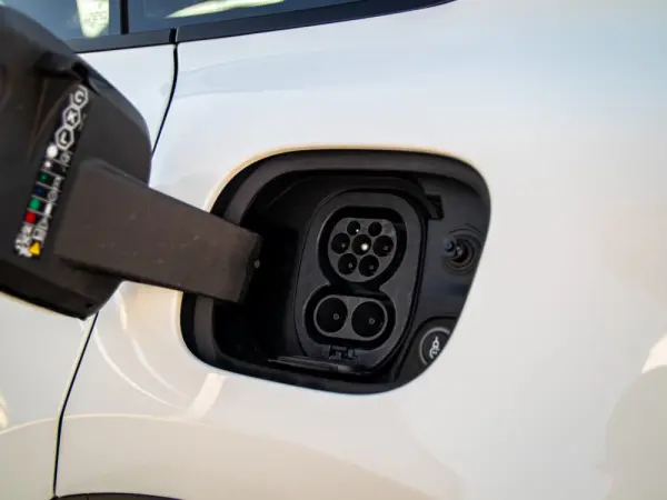 Porsche Macan Electric 15