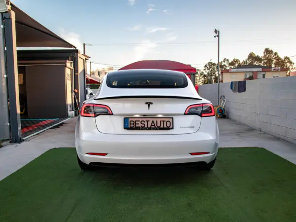 Tesla Model 3 Performance Dual Motor AWD 7
