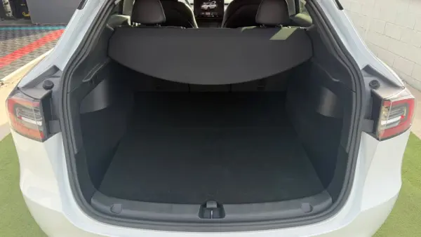 Tesla Model Y Tração Traseira 9